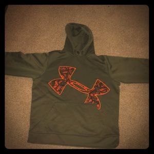 Under armor sweatshirt (hoodie)